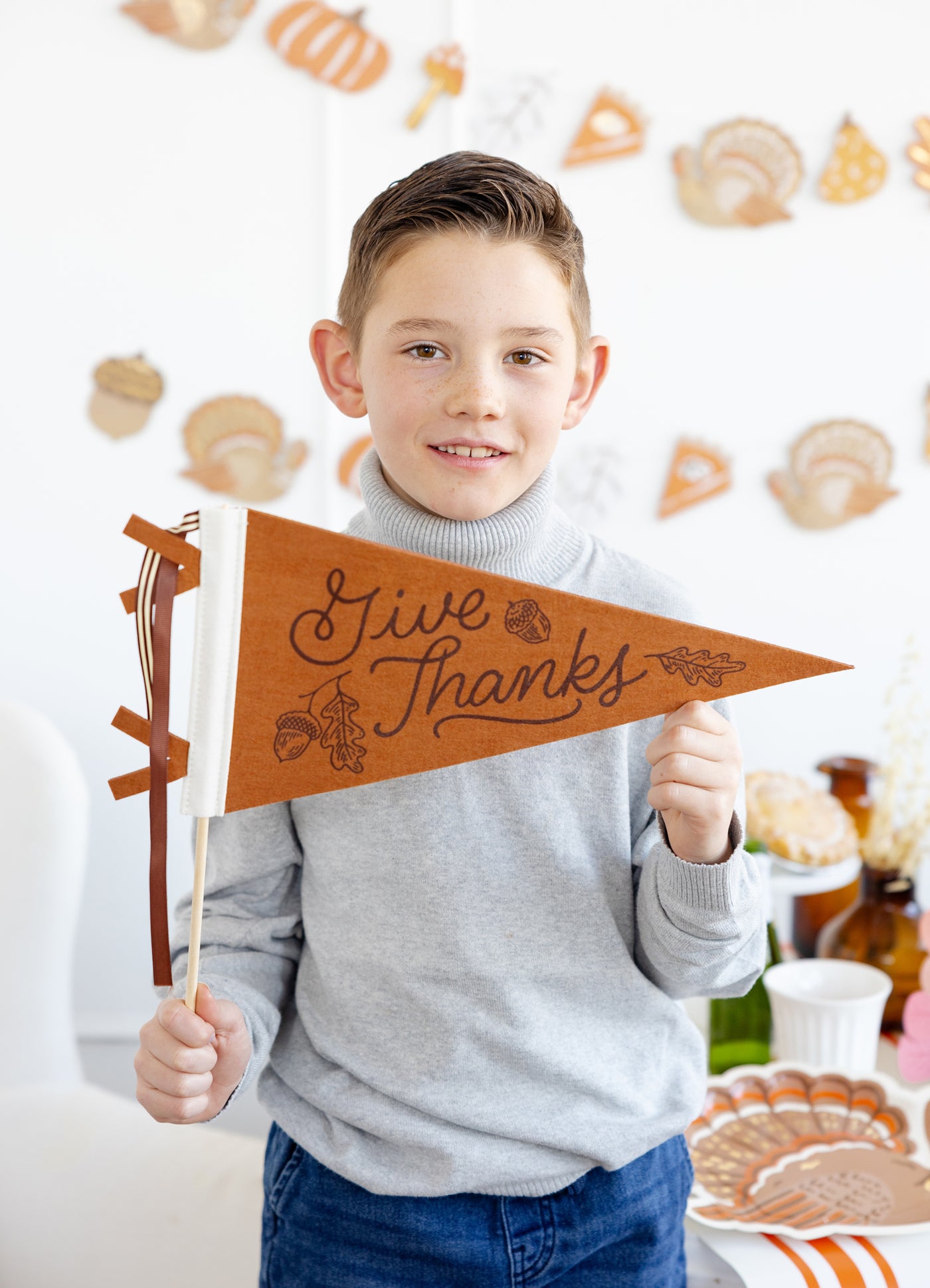 AGT1215 - Acorns Give Thanks Felt Pennant