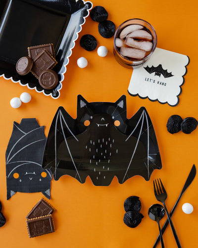 BAT1039 -  Freakin' Bats Hanging Bat Shaped Paper Dinner Napkin
