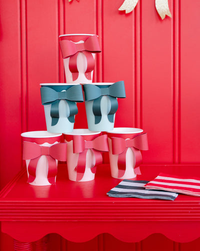 BOW1107 - Red and Pink Bow Paper Cups