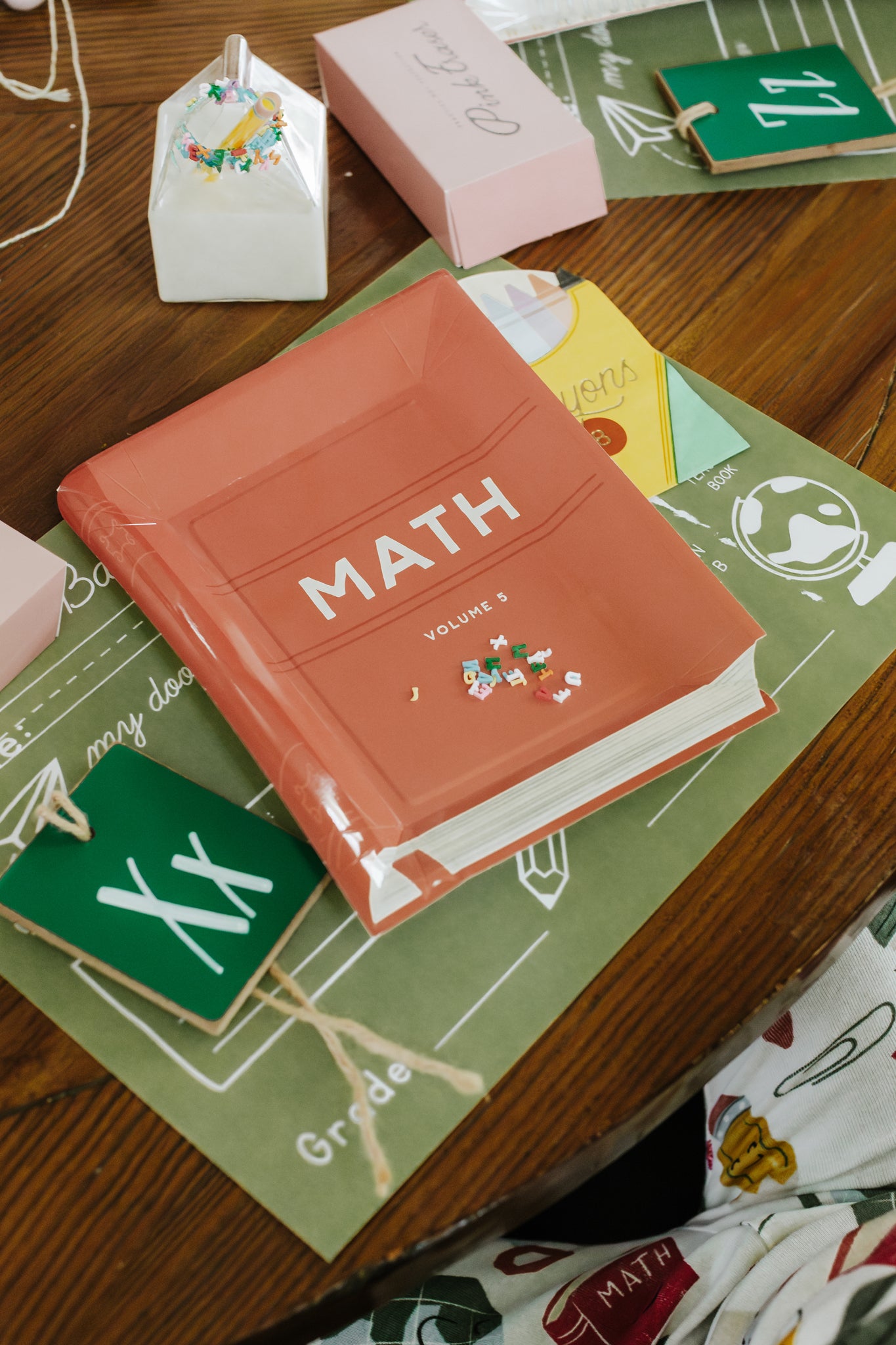 BTS1143 - Occasions Text Books Shaped Paper Plate Set