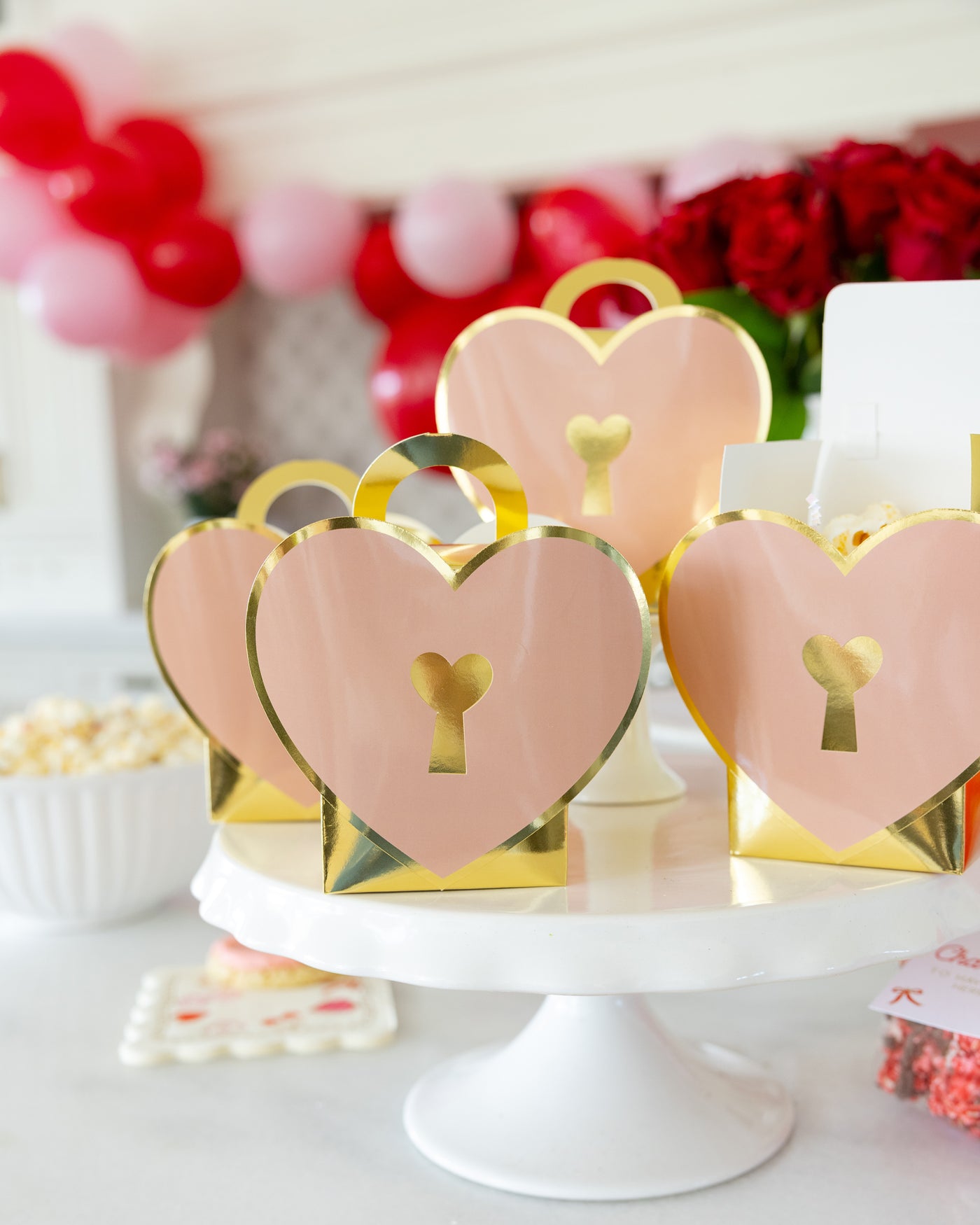 CHM1208 - Heart Lock Treat Box
