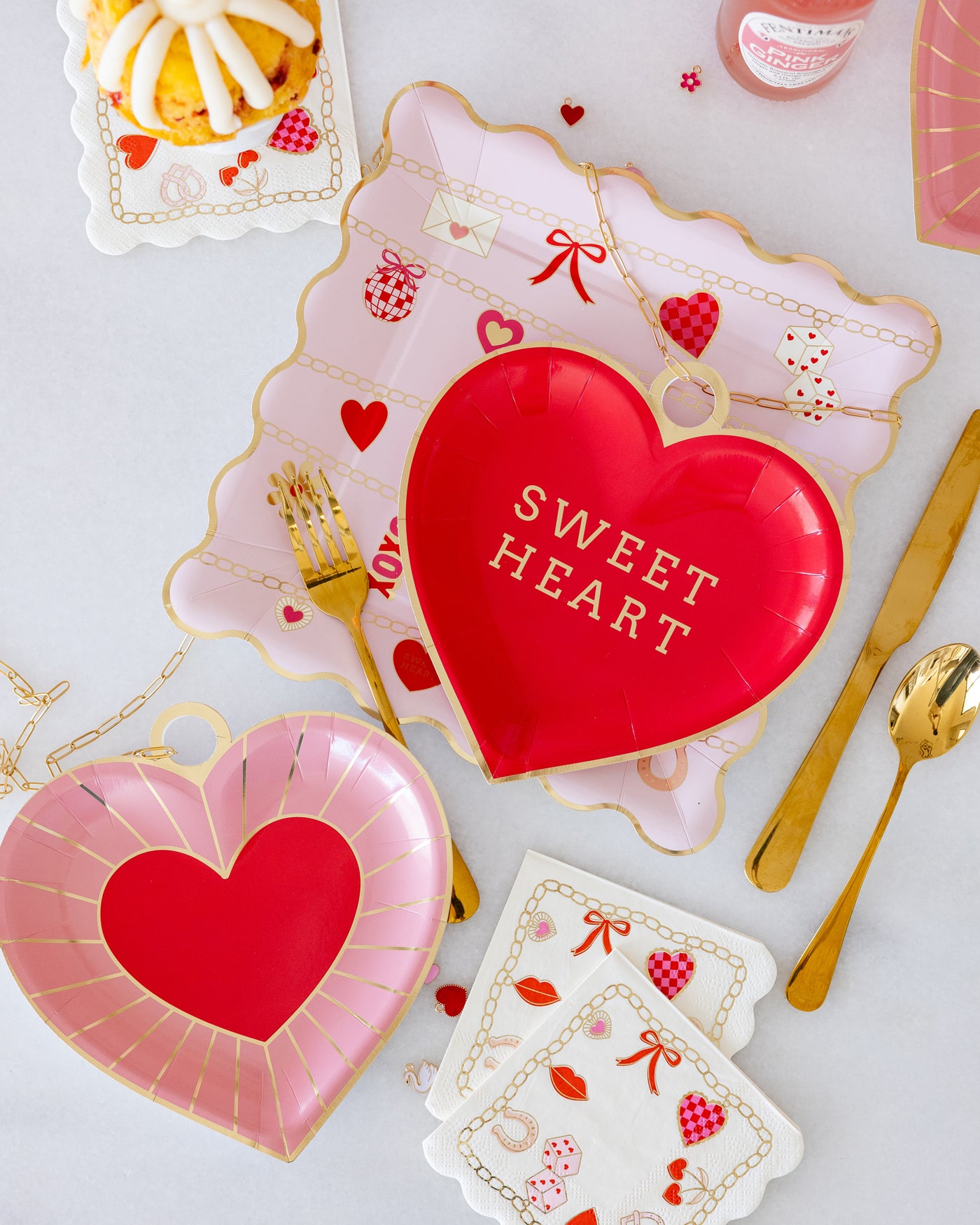 CHM1241 - Sweet Heart Charm Shaped Plate Set