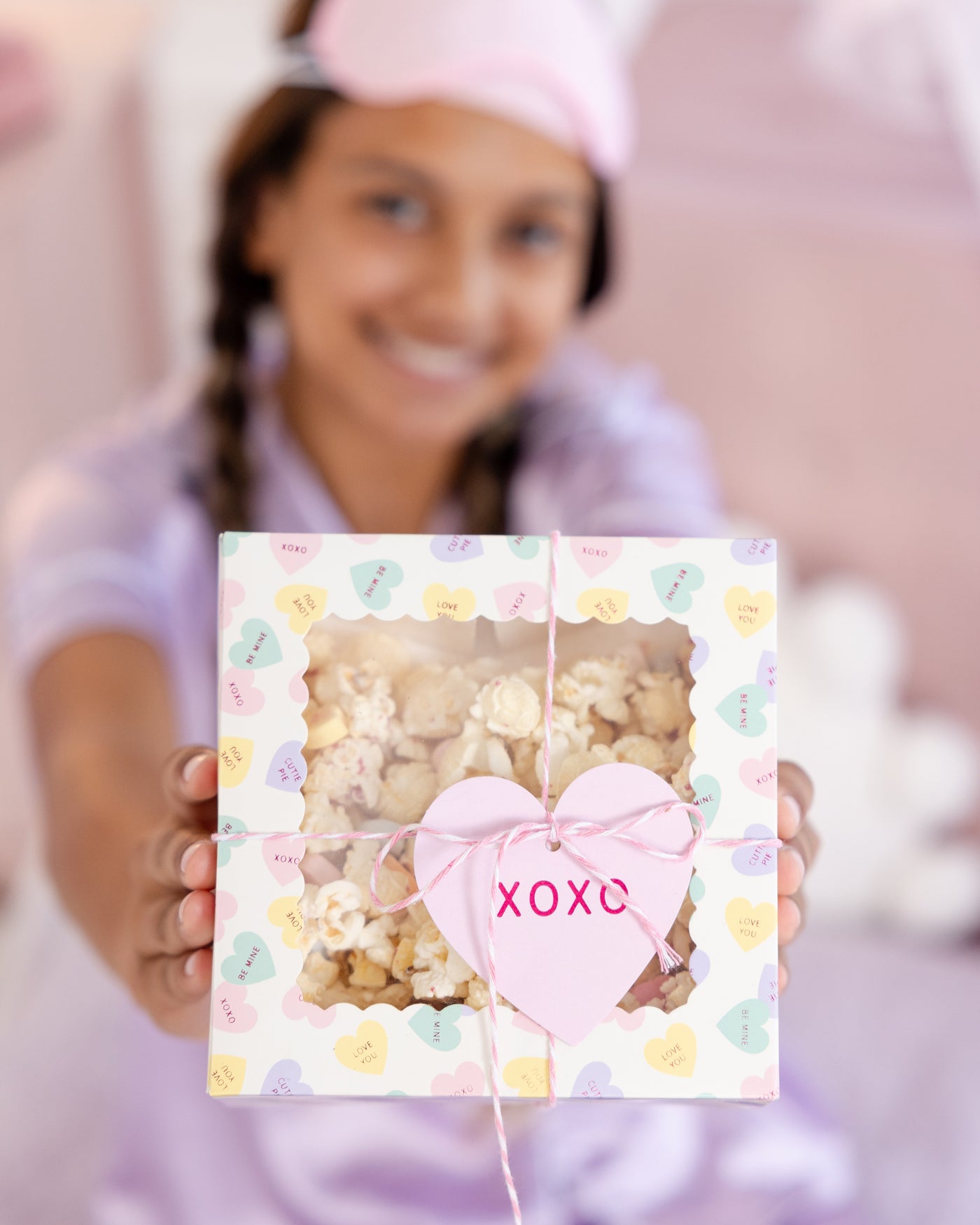 CVH1109 - Conversation Hearts Cookie Box