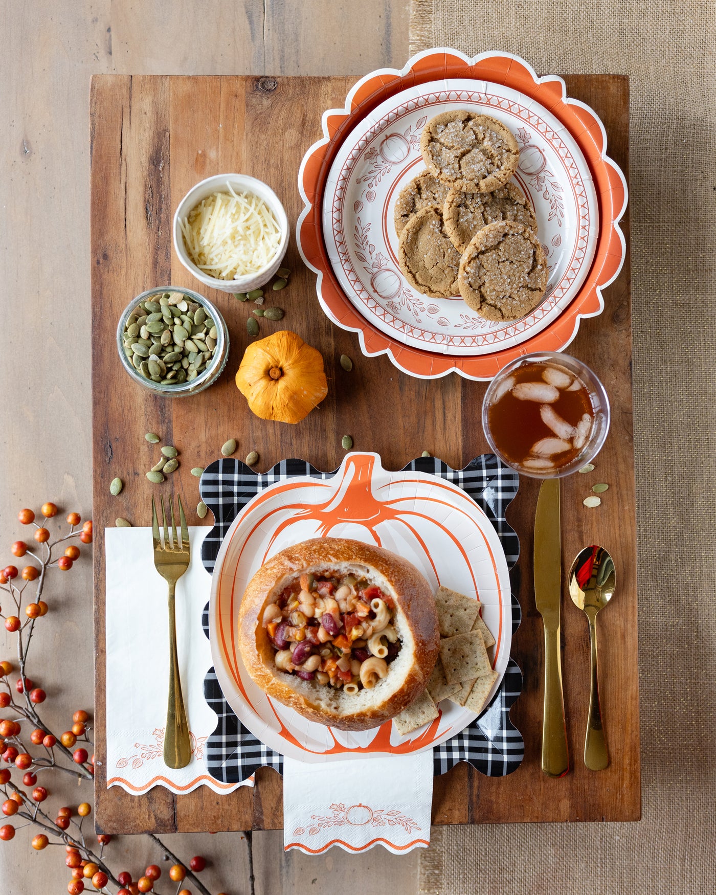 FAL1243 - Falloween Plaid Scalloped Square Paper Plate