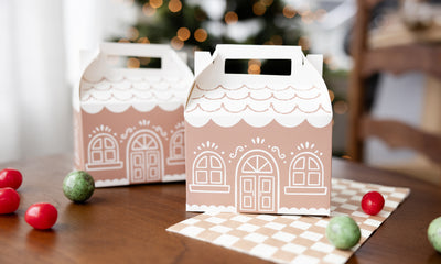 GBD1117 - Gingerbread House Gable Treat Boxes