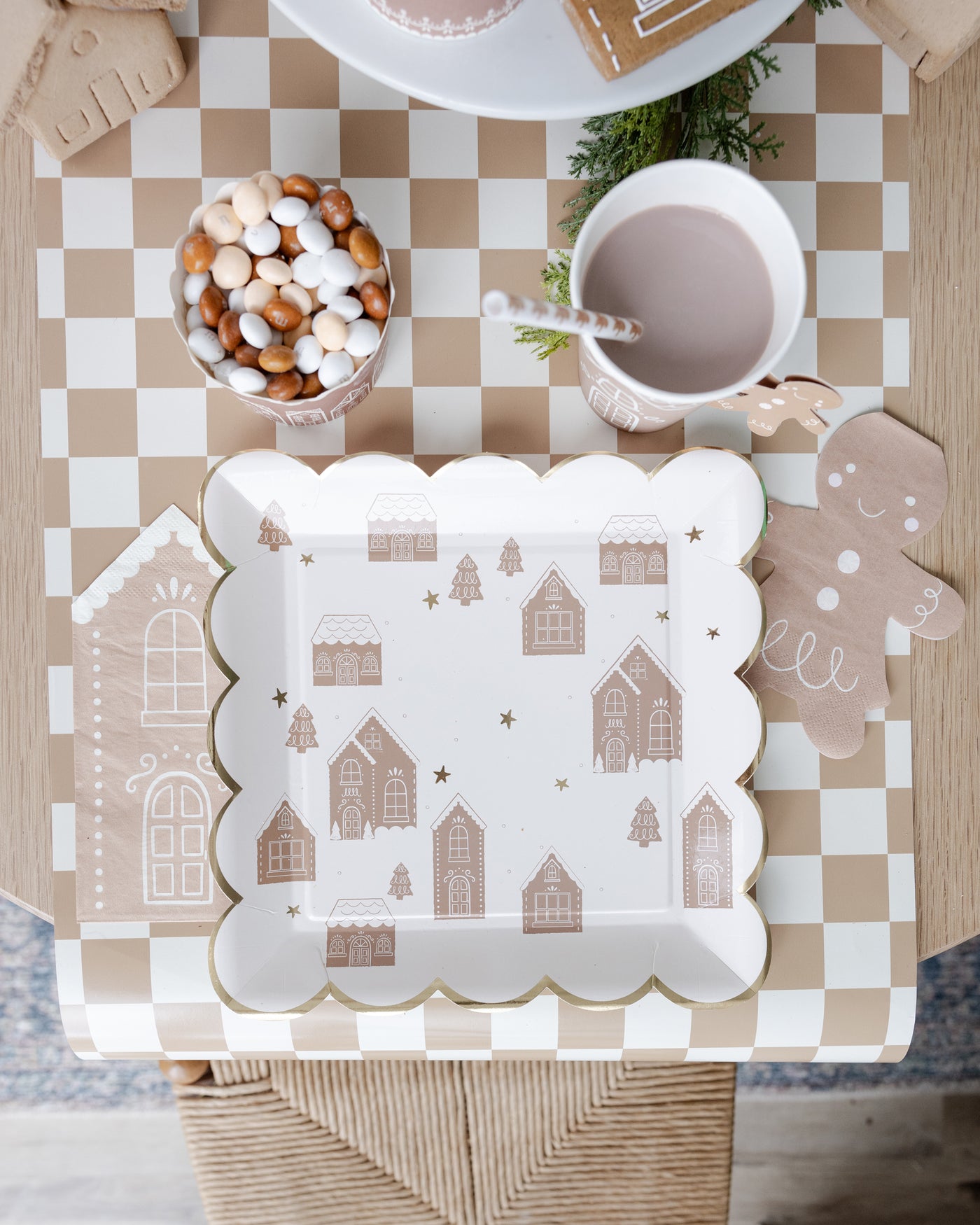 GBD1121 - Gingerbread Checked Table Runner