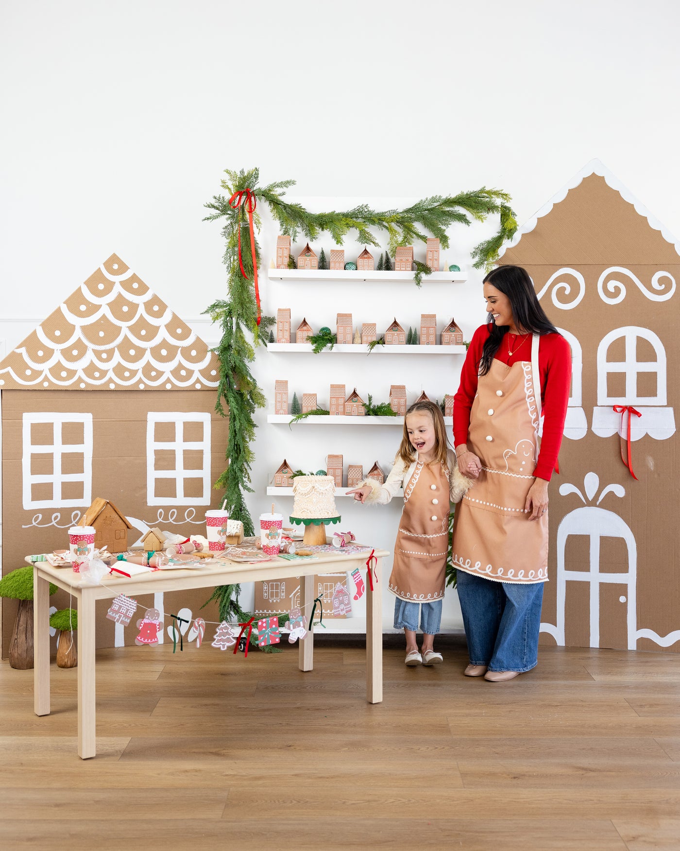 GBD1216 - Gingerbread Apron - Adult