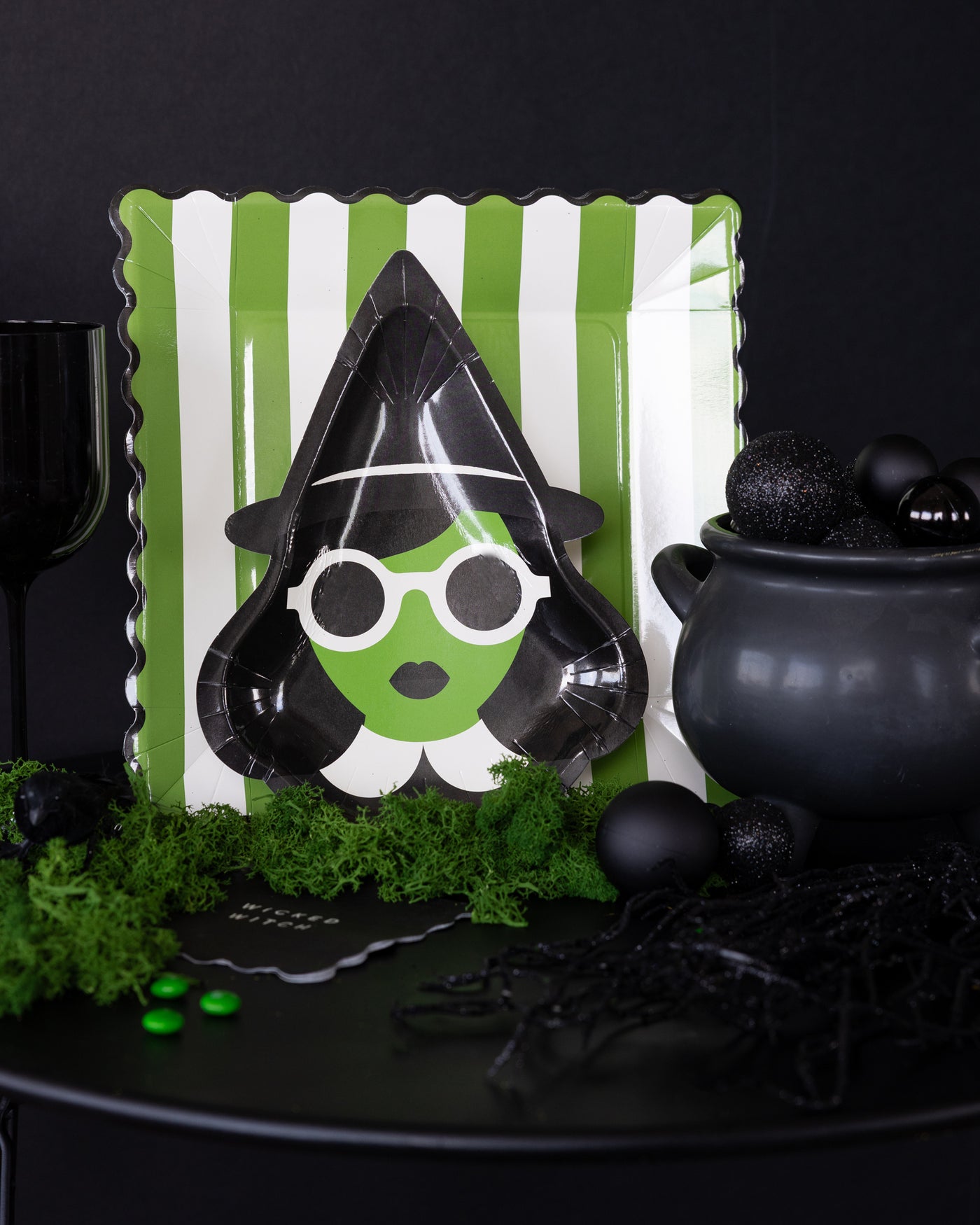 GBW1242 - Bad Witch Plate