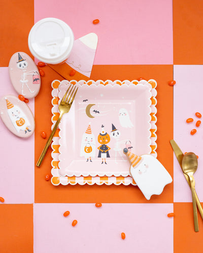 GGH1041 -  Ghoul Gang Scene Paper Plate