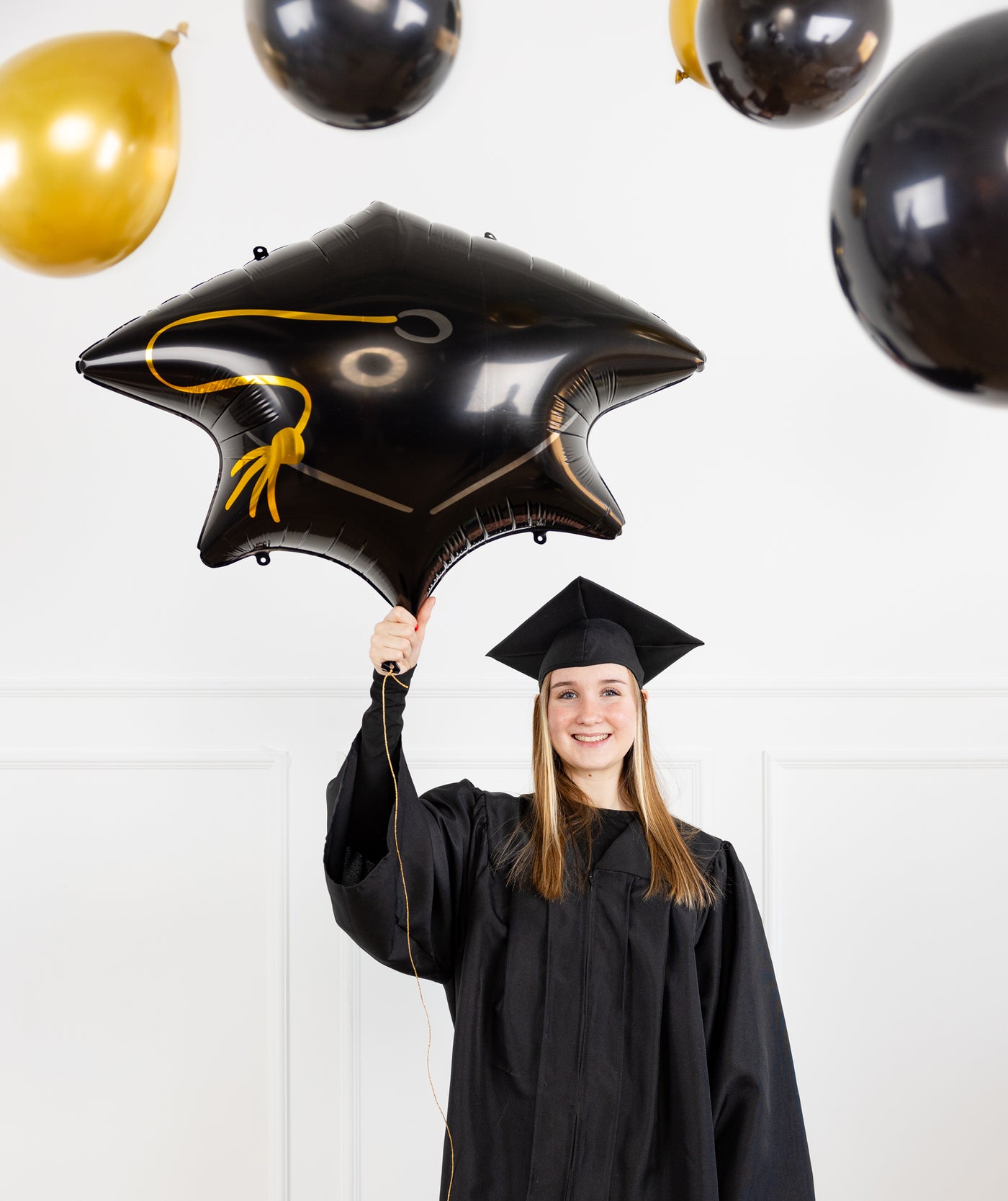 GRD1116 - Grad Hat Mylar Balloon