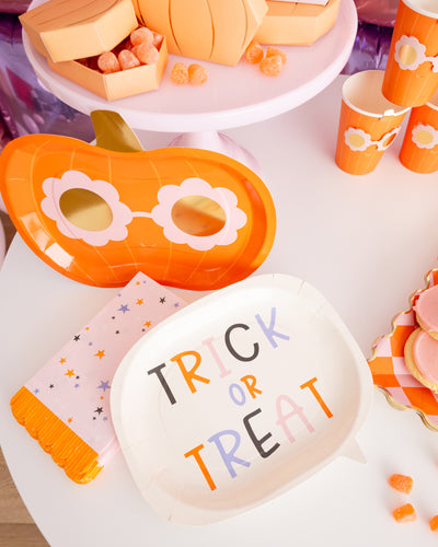 GVP1241 - Trick or Treat Word Bubble Shaped Paper Plate
