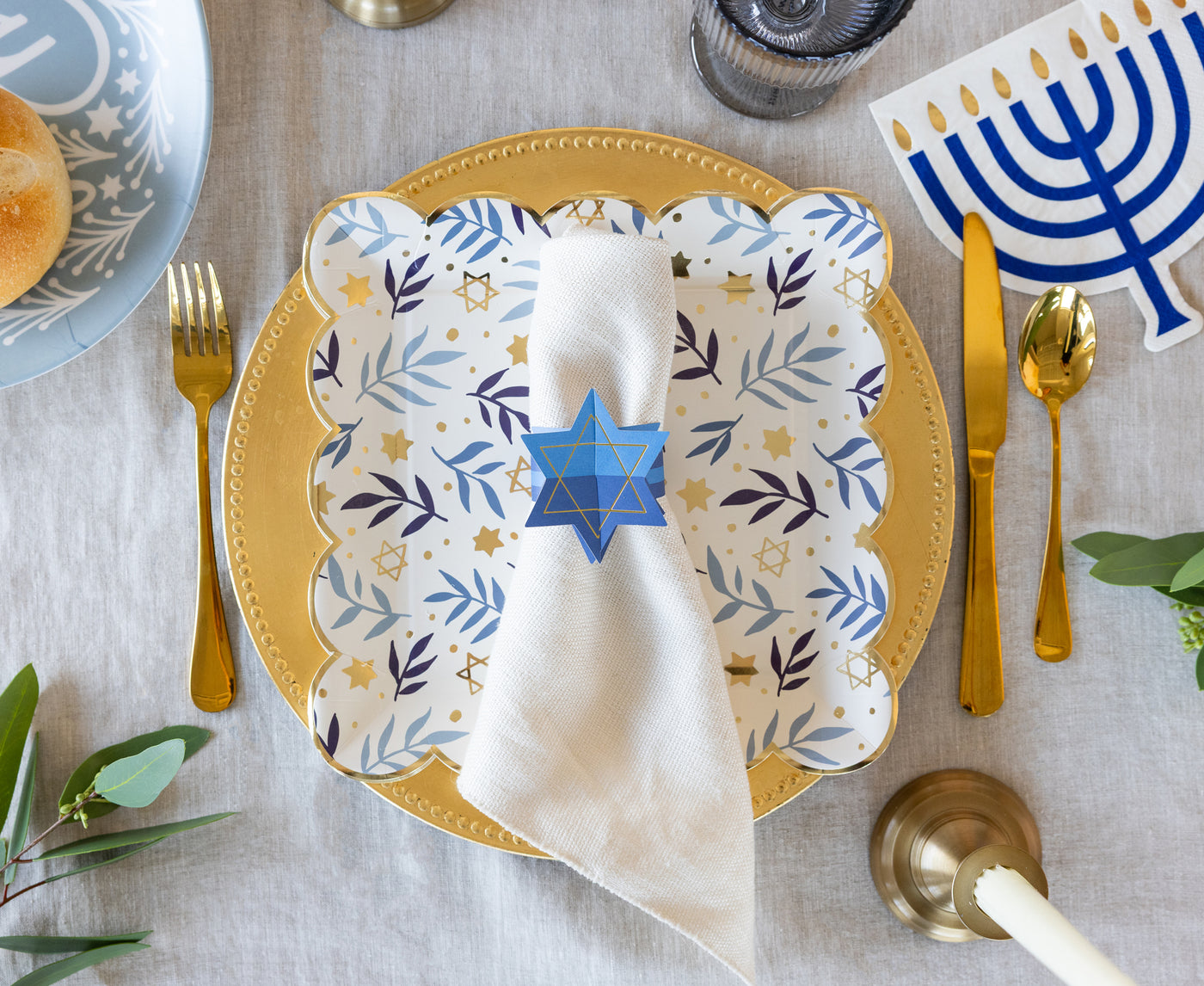 HNK1141 - Shaped Menorah Luncheon Napkin