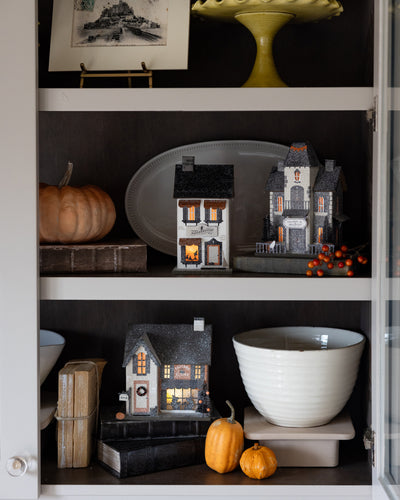 HVL1252 - Eastside Elixirs Haunted Village Decor