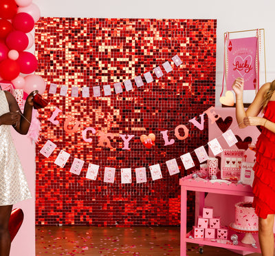 LKL1202 - Lucky in Love Cards Banner Set