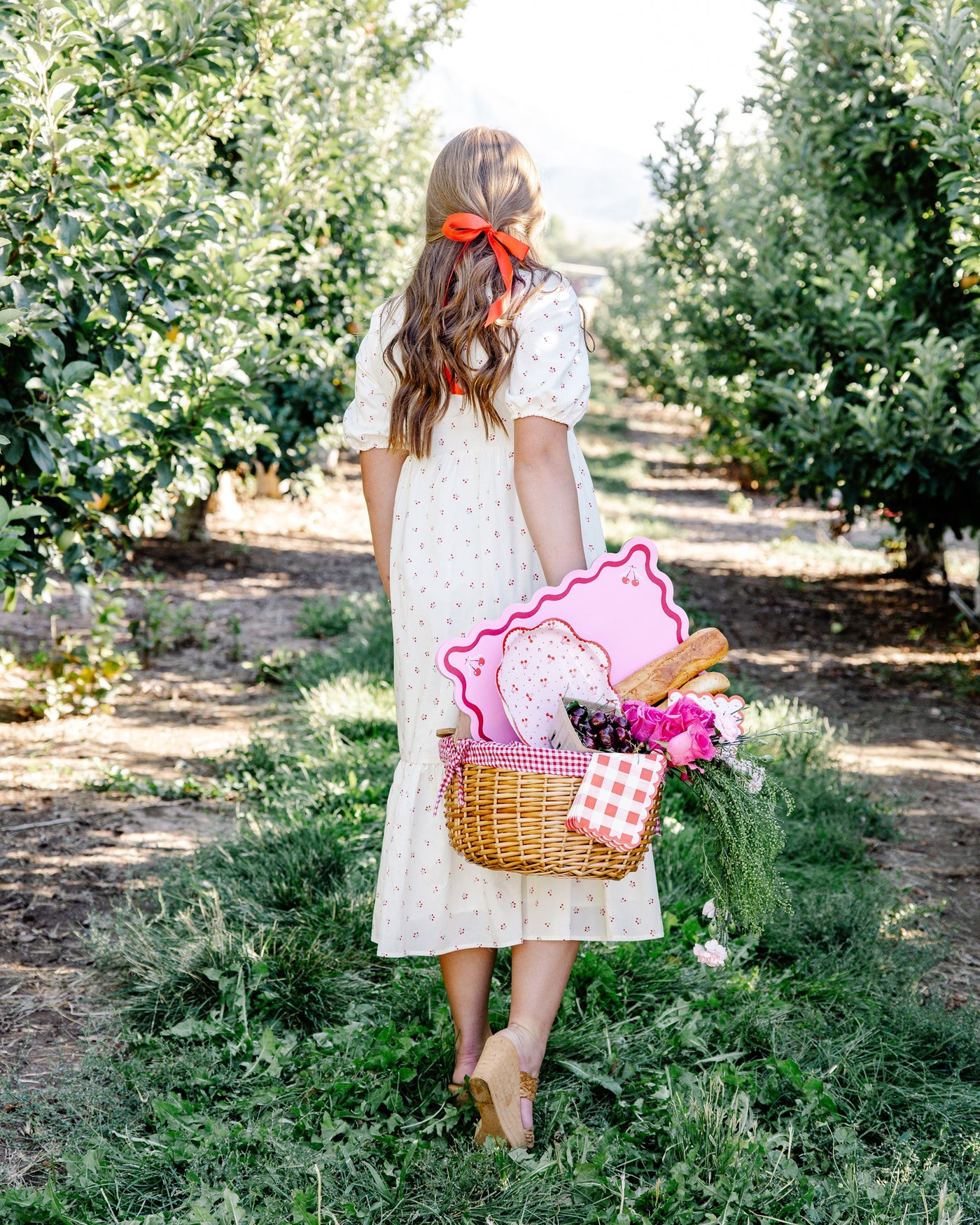 MAC1238 - Red Scallop Gingham Dinner Napkin