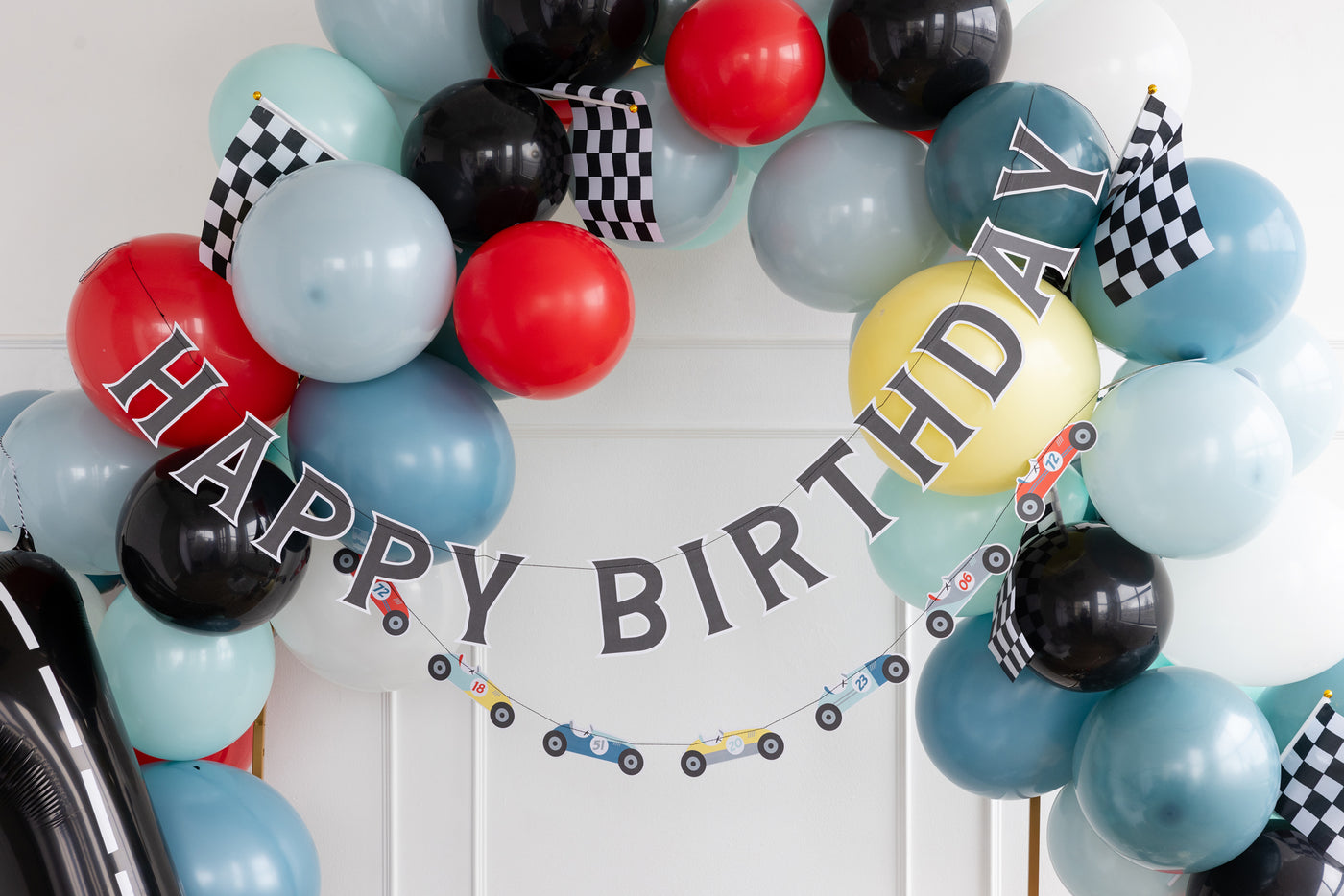 MIL1002 - Miles per Hour - Happy Birthday Banner Set