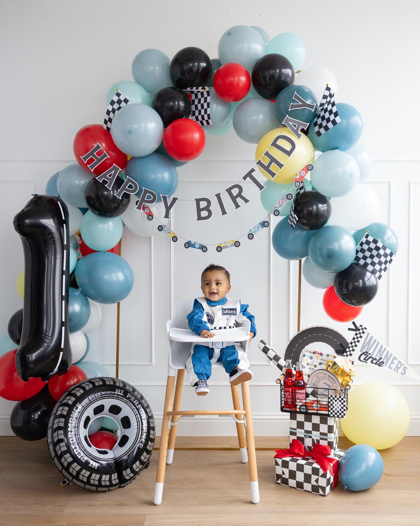 MIL1002 - Miles per Hour - Happy Birthday Banner Set