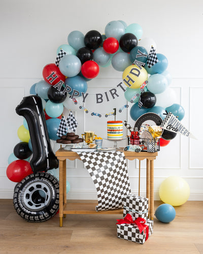 MIL1002 - Miles per Hour - Happy Birthday Banner Set