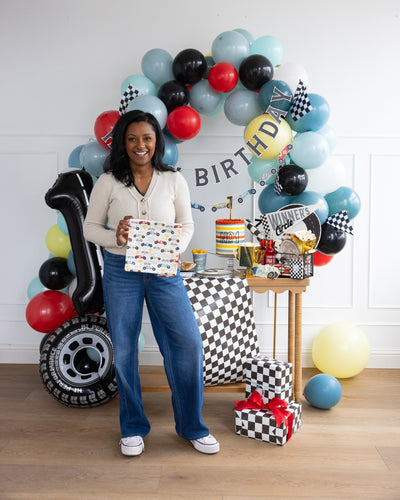 MIL1020 - Miles per Hour - Checkered Flag Table Runner