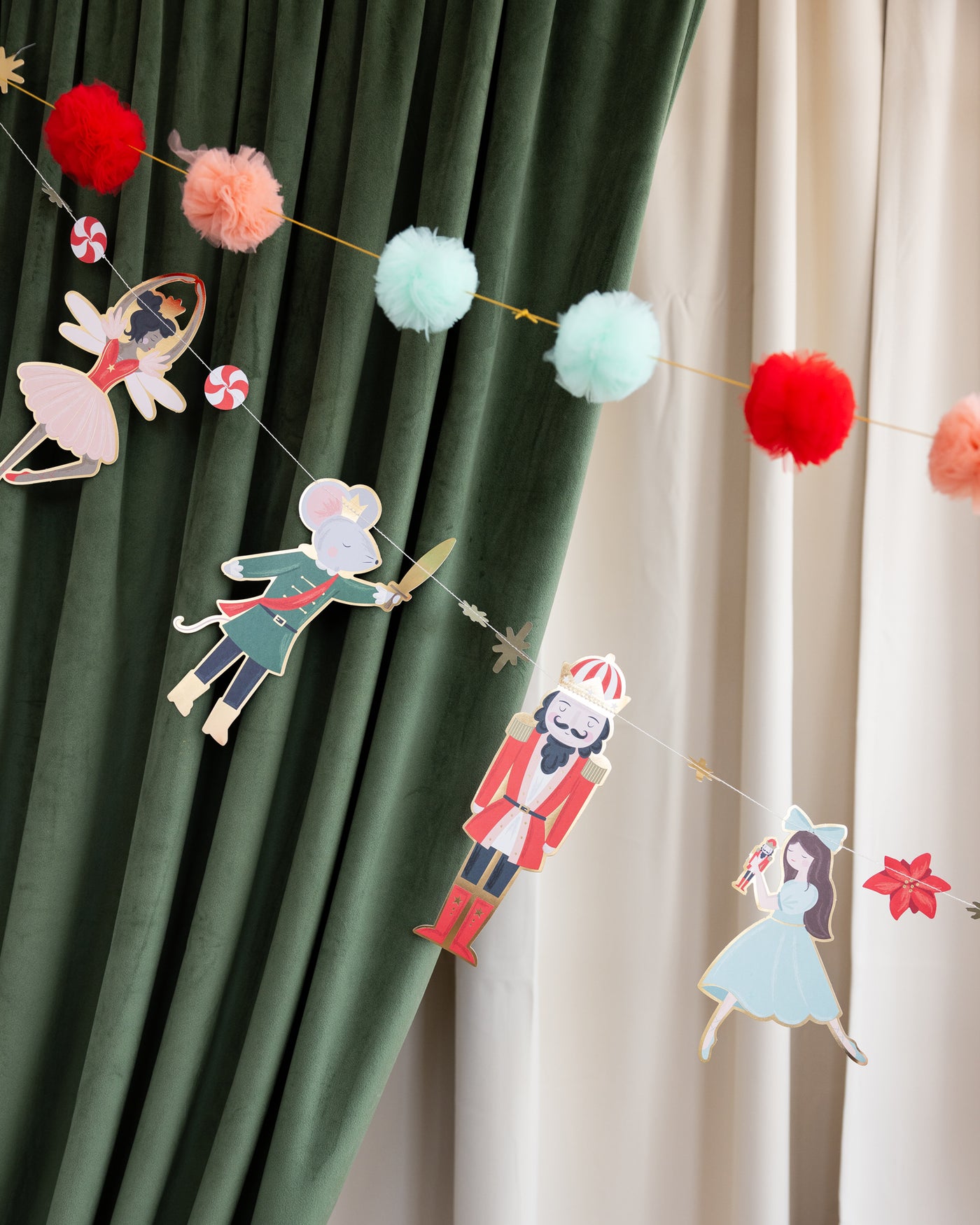 NUT1102 - Nutcracker Banner Set