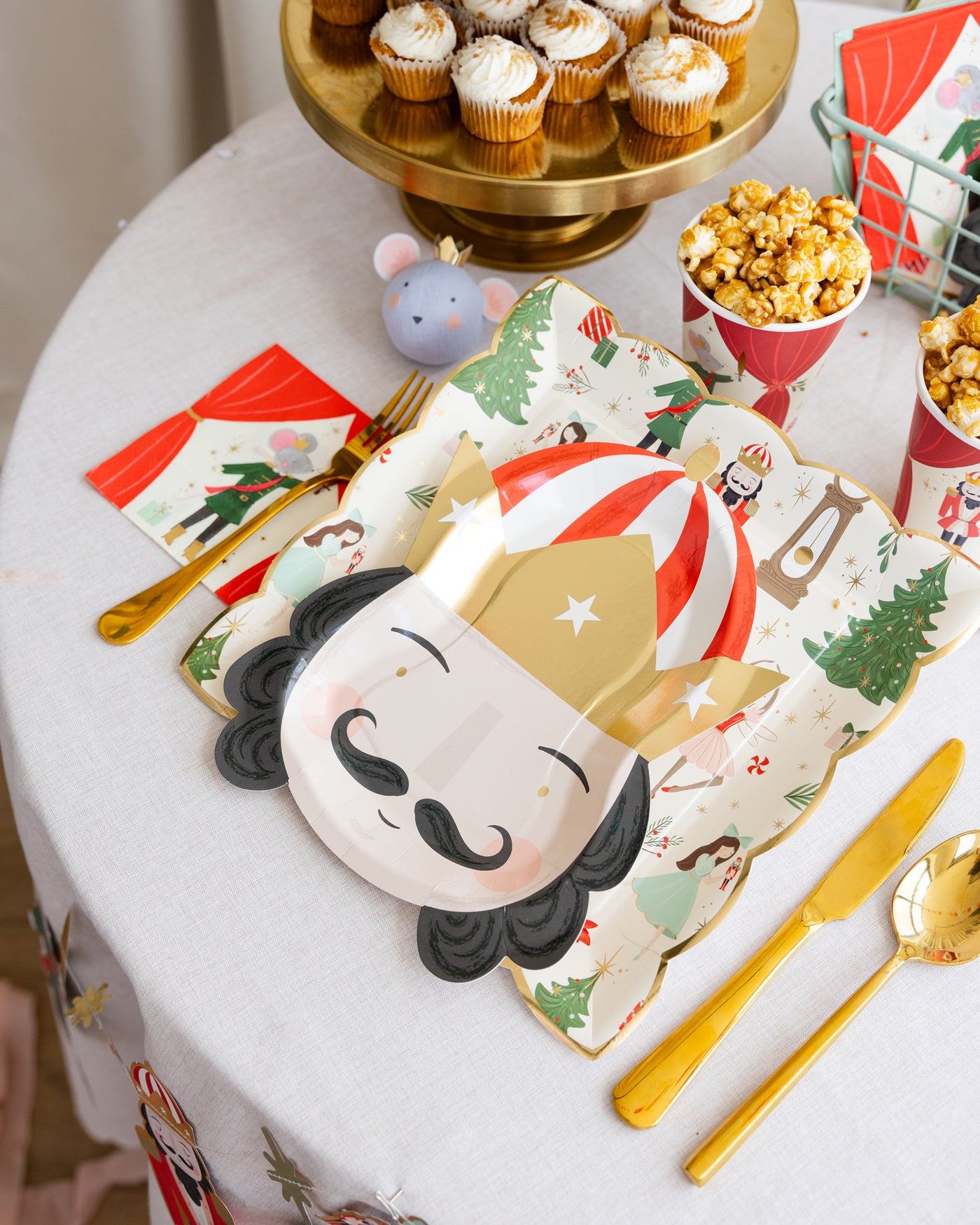 NUT1139 - Nutcracker Napkin Set