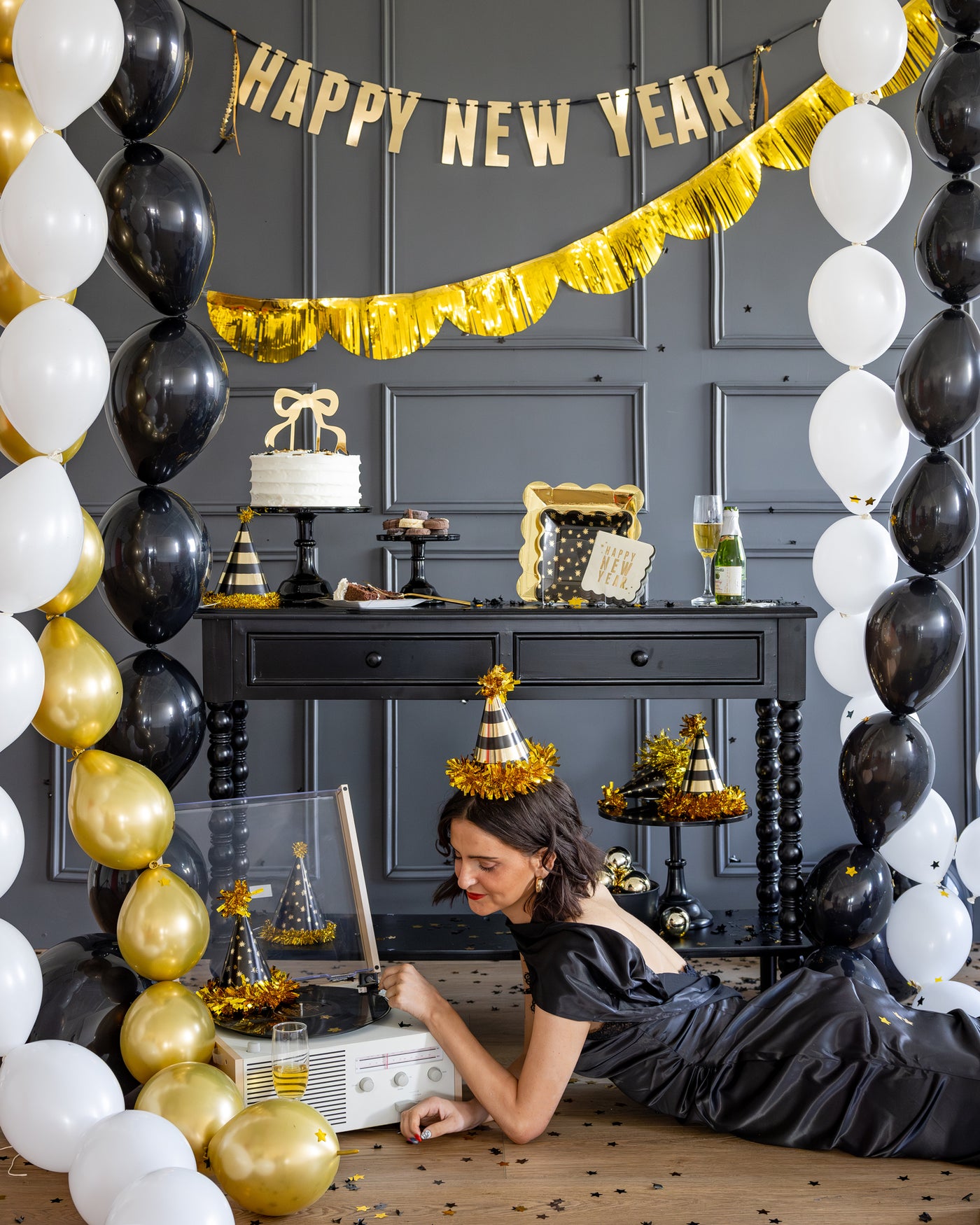 NYE1240 - Star Pattern Plate
