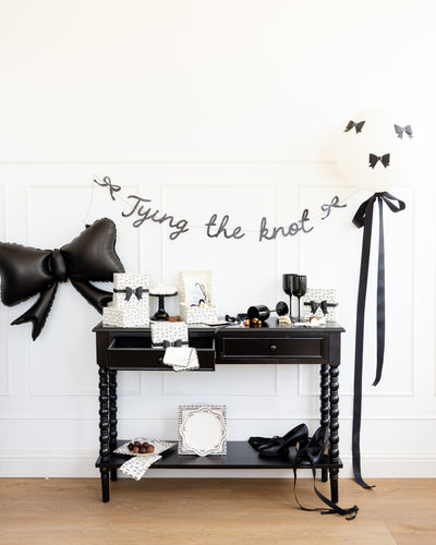 PLBLW02 - Tying the Knot Glitter Banner