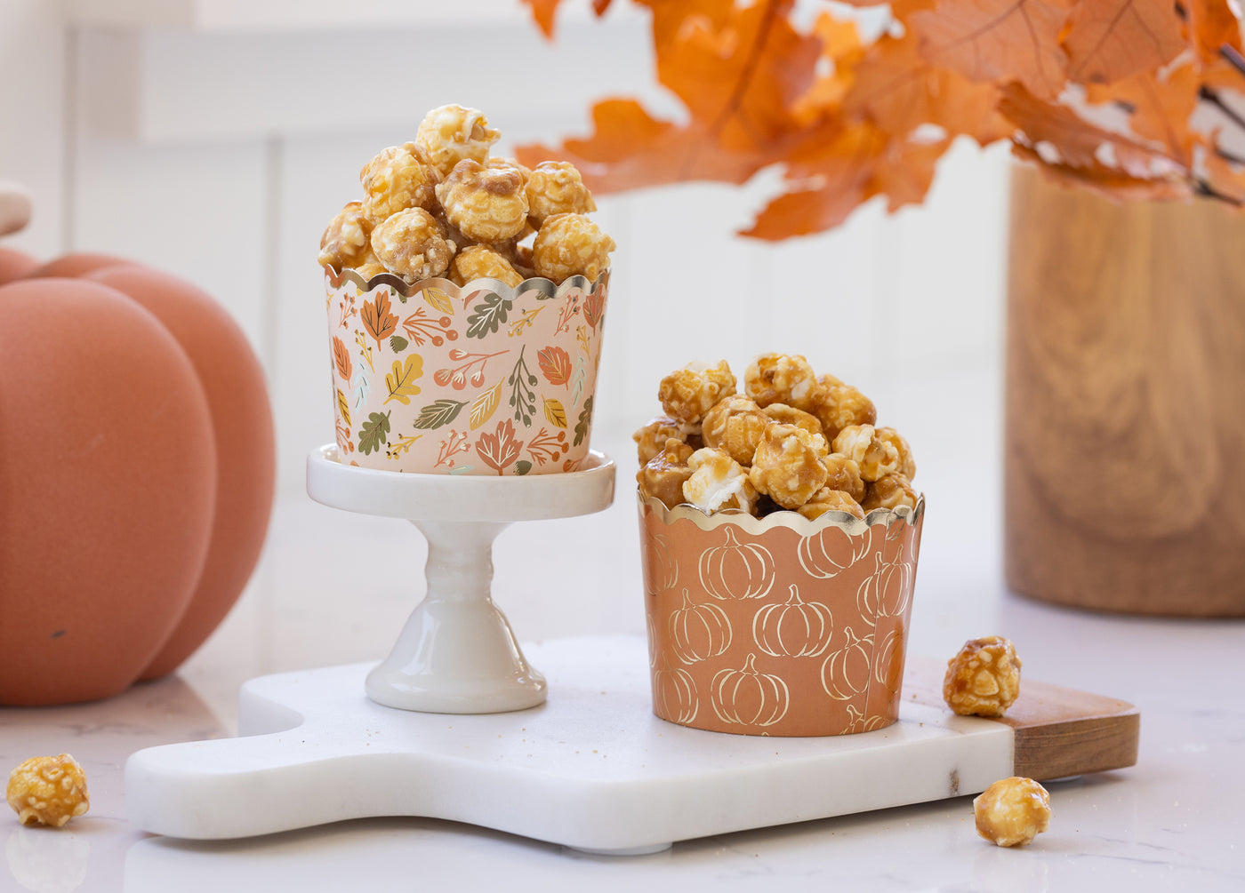 PLCC1832 - Foiled Fall Foliage with Pumpkins 5 oz Baking Cups