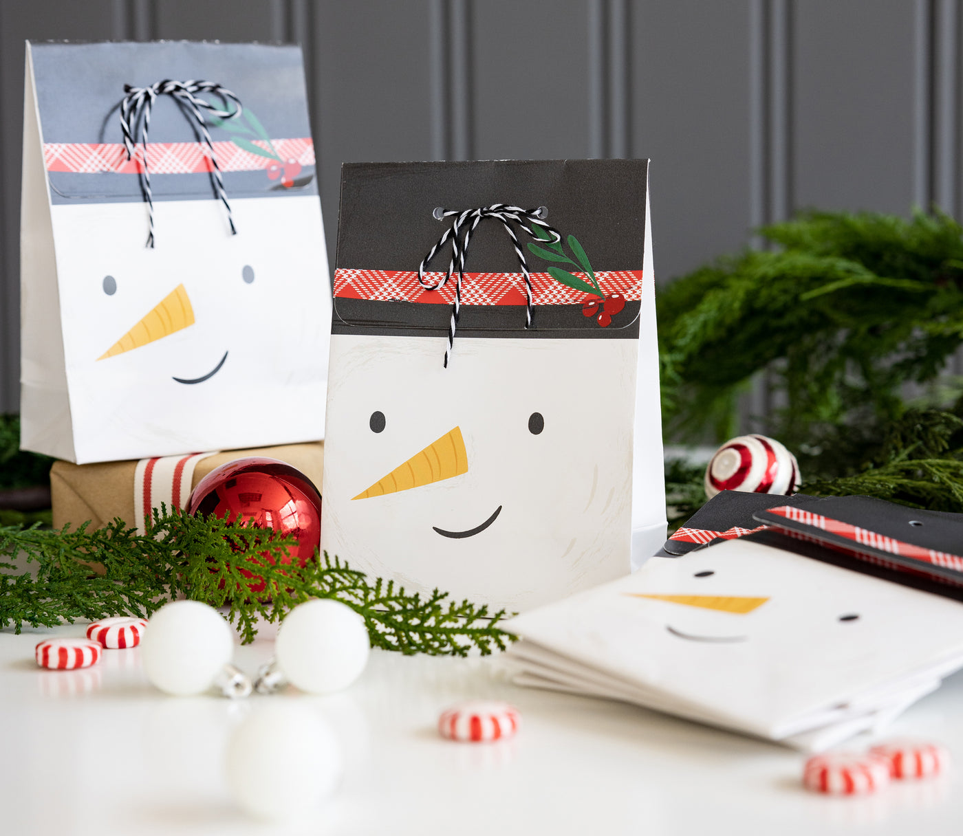 PRESALE SHIPPING MID OCTOBER - PLFC161 -  Snowman Treat Bags