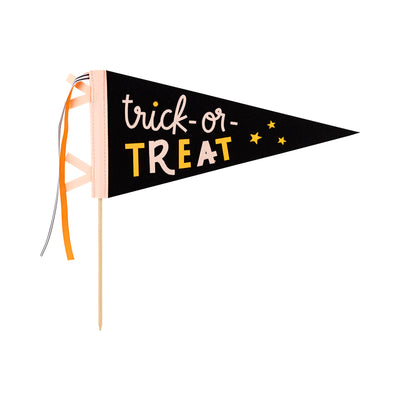 PLHB155 - Trick or Treat Felt Pennant Banner