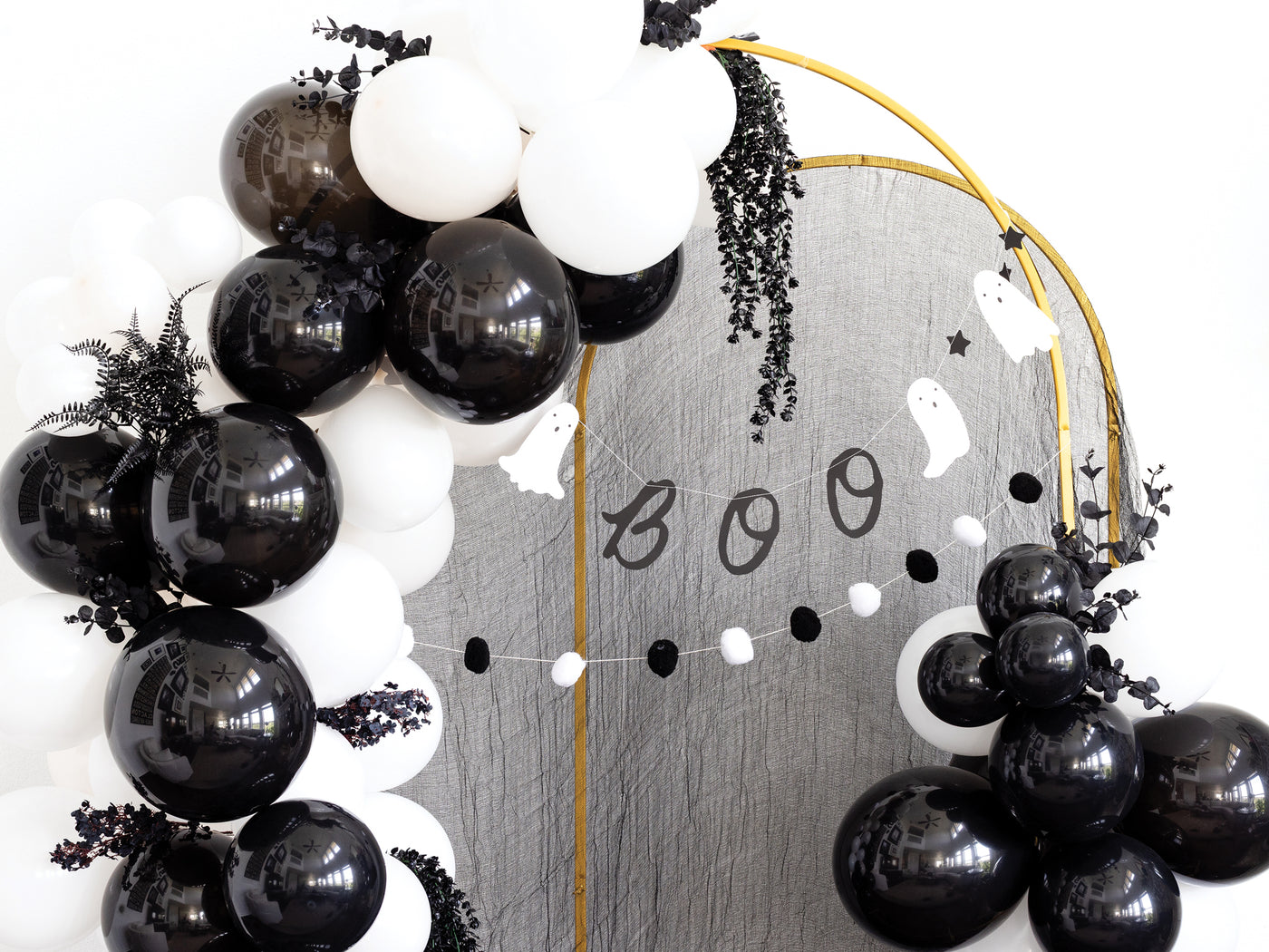 PLHB282 - Boo Ghost Pom Pom Banner Set