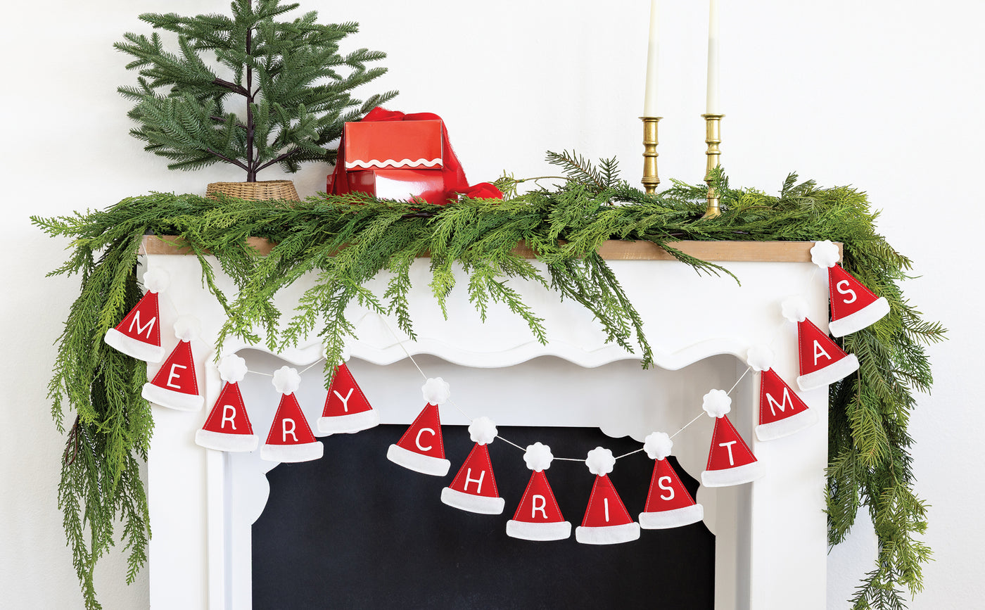 PLHB356 - Puffy Felt Santa Hat Banner