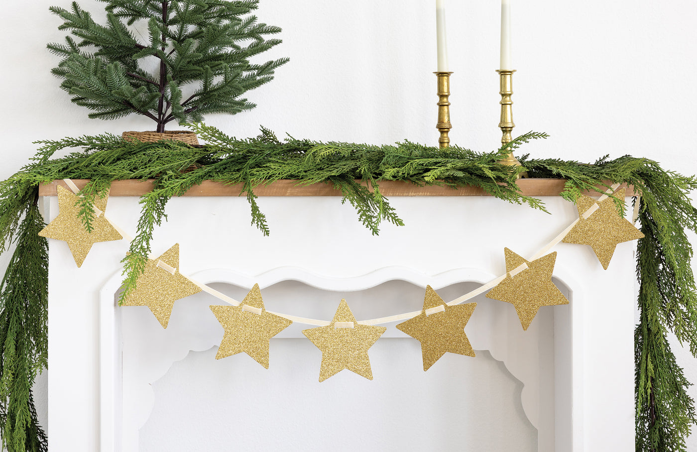 PLHB374 - Chunky Gold Glitter Star Banner