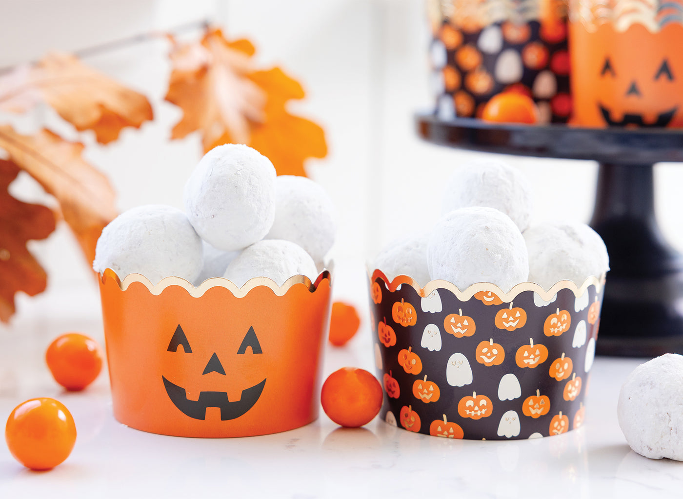 PLJC2144 - JUMBO Foiled Scattered Pumpkins 8 oz Baking Cups