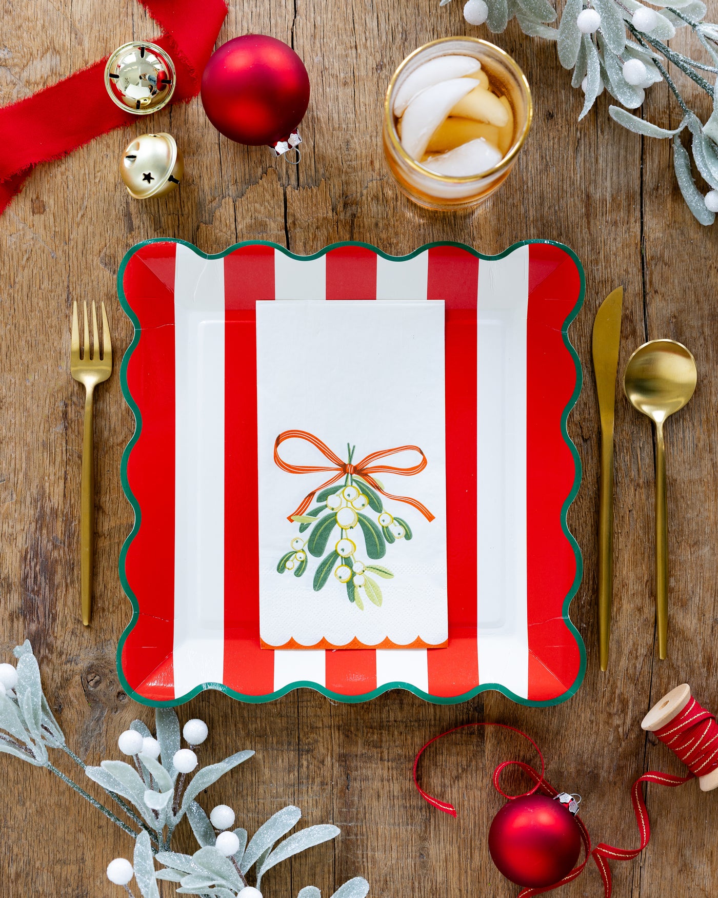 PLPL1652 - Red and Green Striped Paper Plate Set