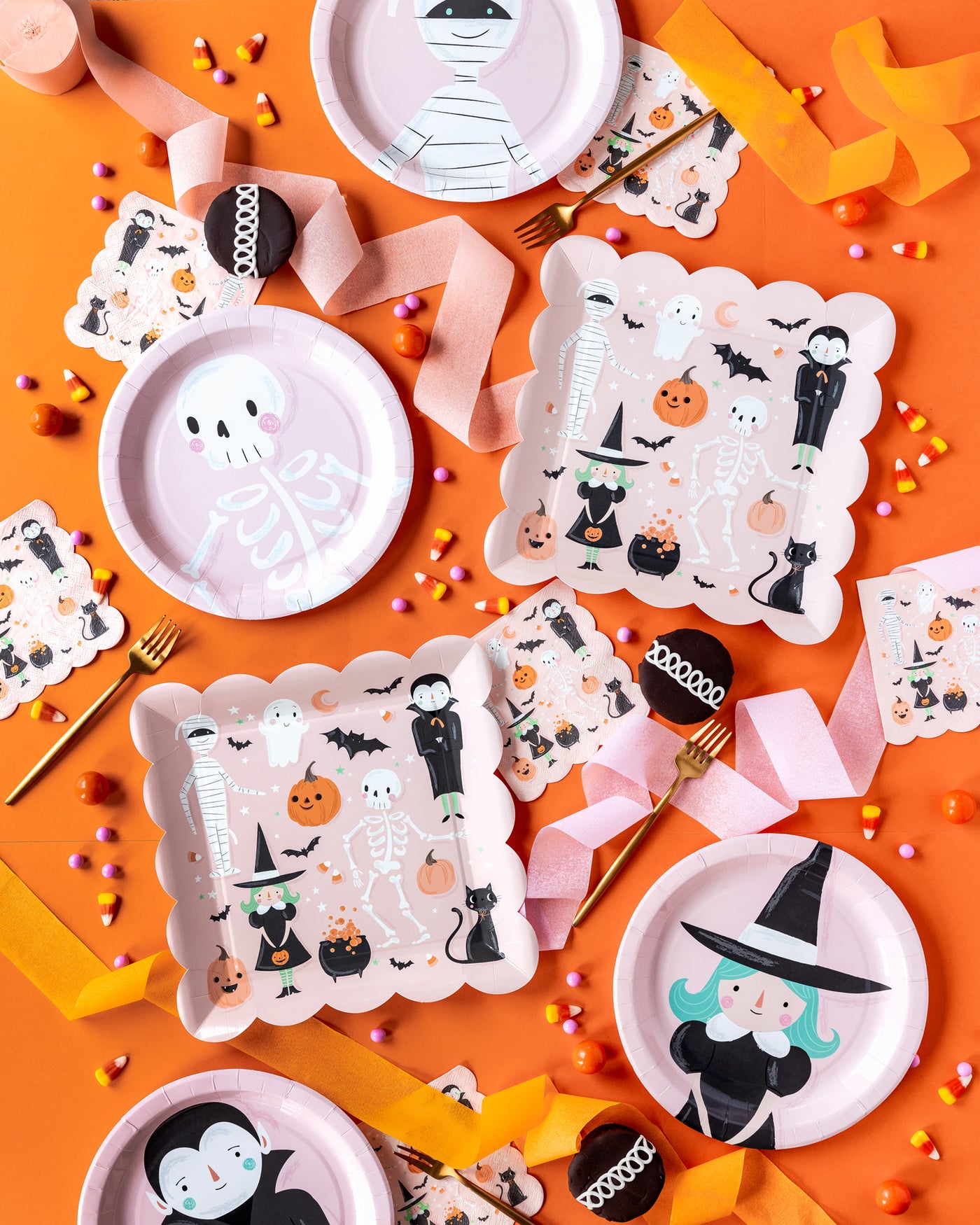 PLPL480 - Halloween Characters Plate