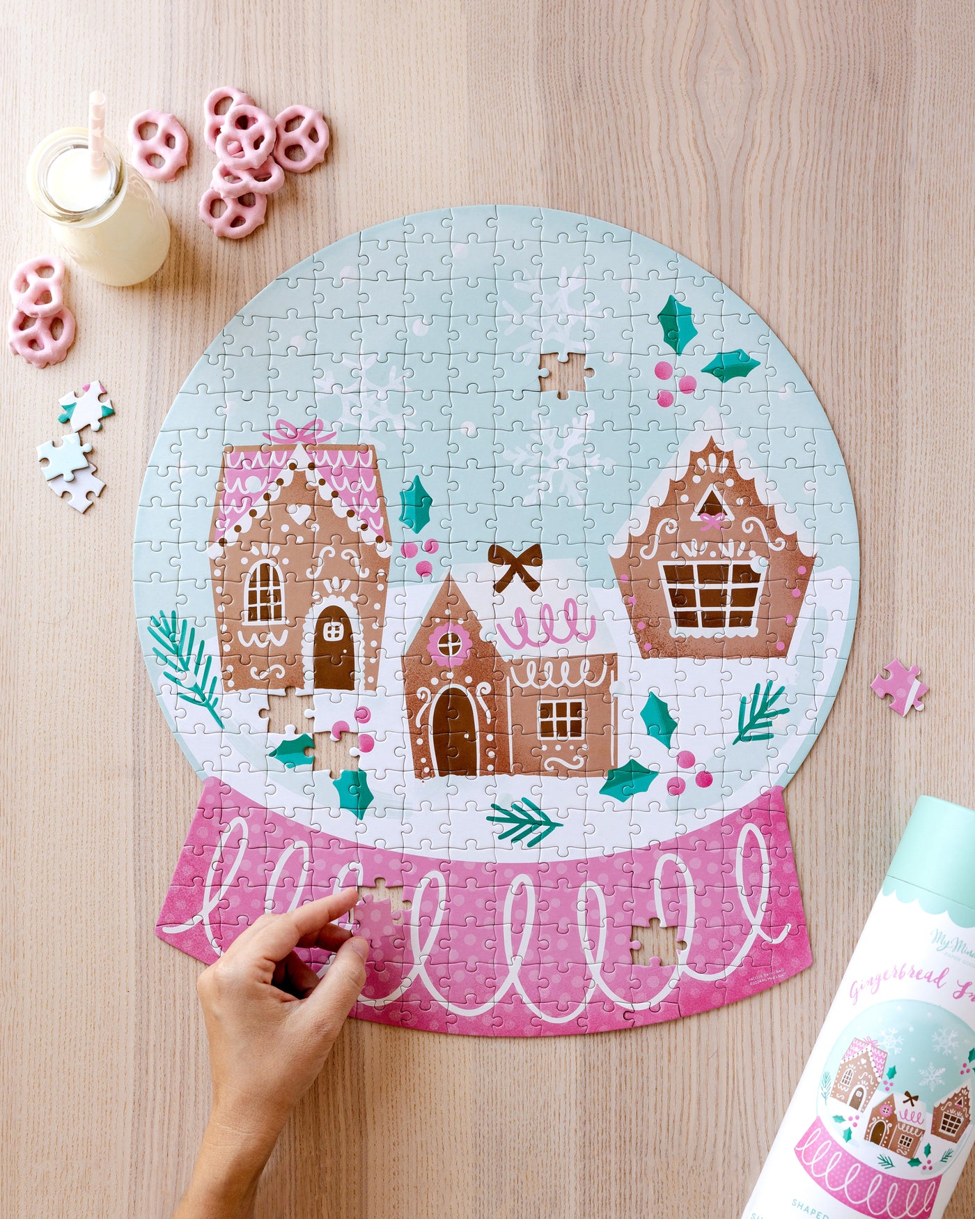 PLPZ133 - Gingerbread Snow Globe Jigsaw Puzzle