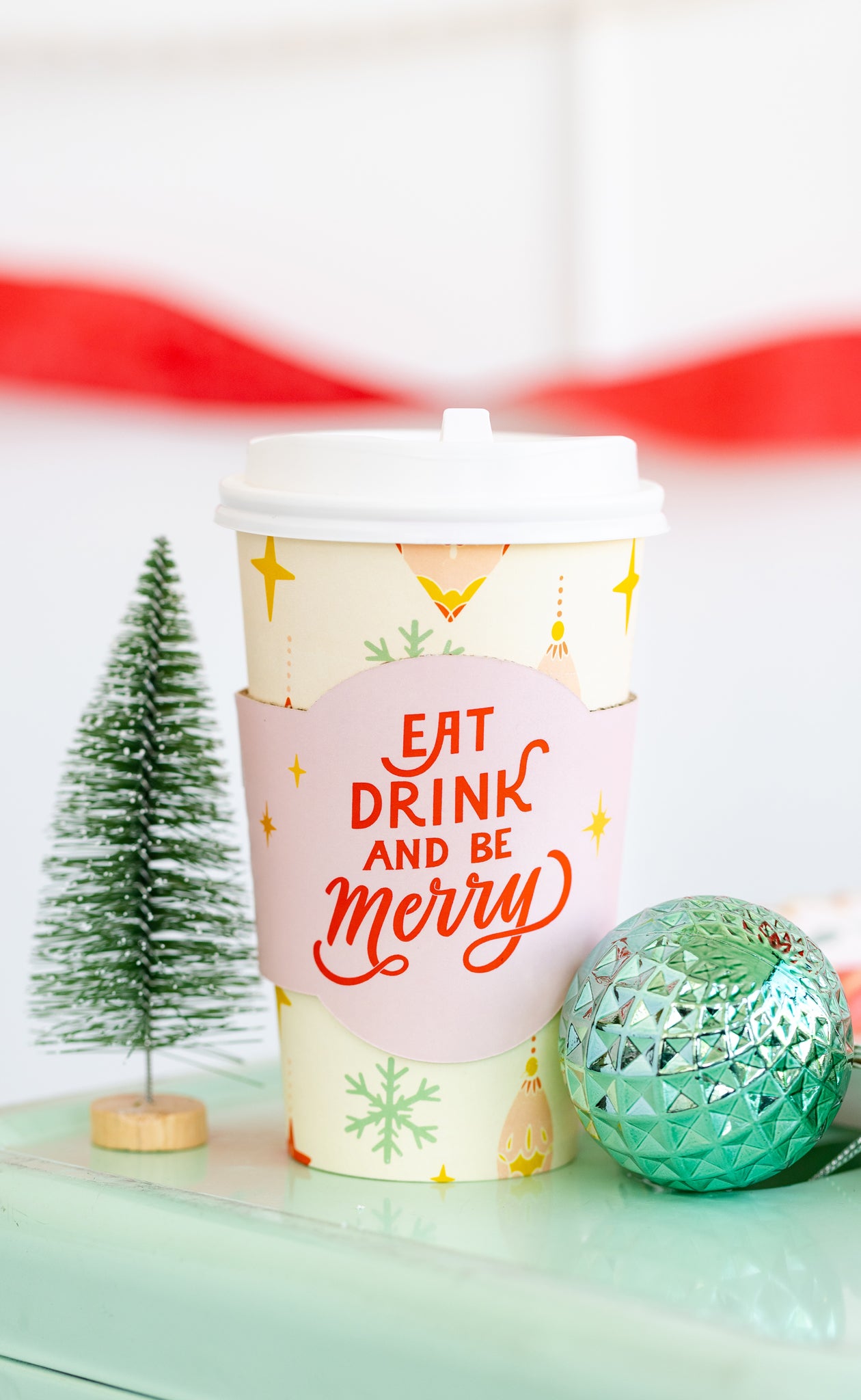 PRESALE SHIPPING MID OCTOBER - RET1012 -  Retro Christmas To Go Cups