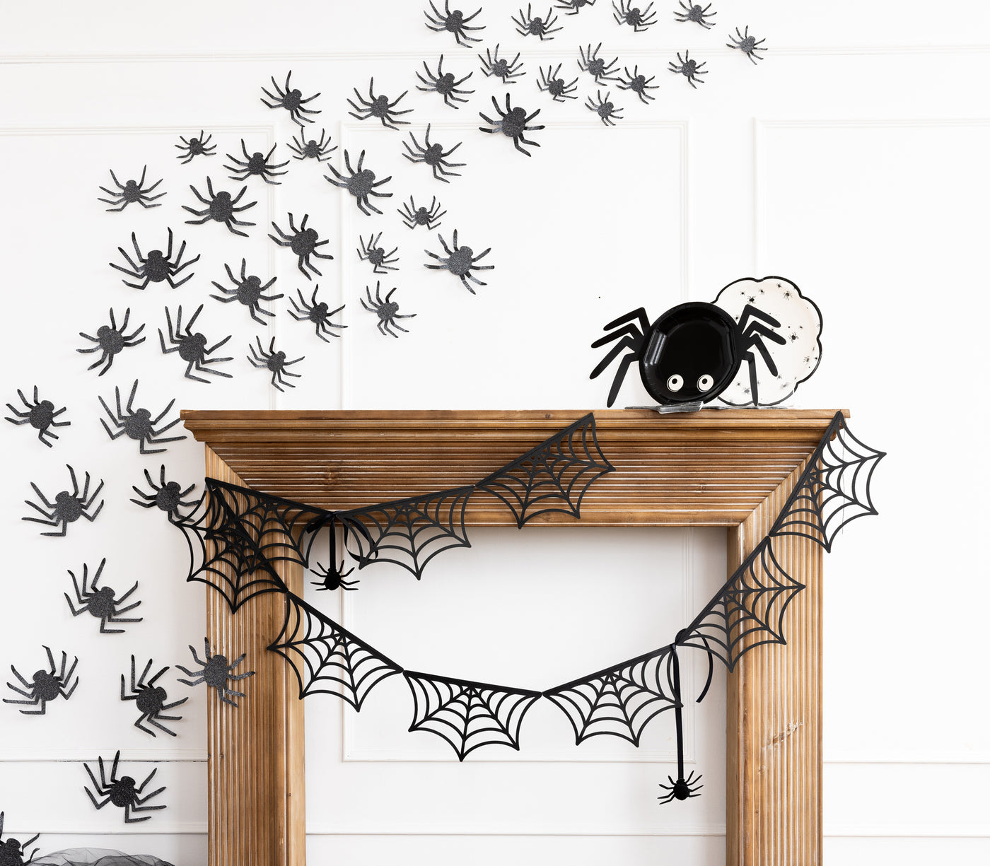SPW1202 - Spider Web Bunting Banner