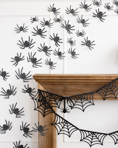 SPW1207 - Glittered Wall Décor Spiders