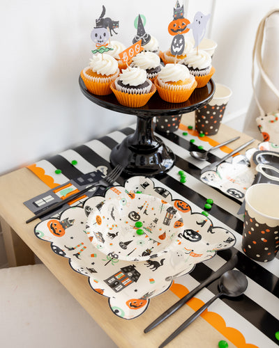 TTS1240 - Tricks & Treats 10" Paper Plate