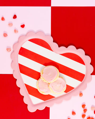 VAL1120 - Scalloped Striped Heart Tray