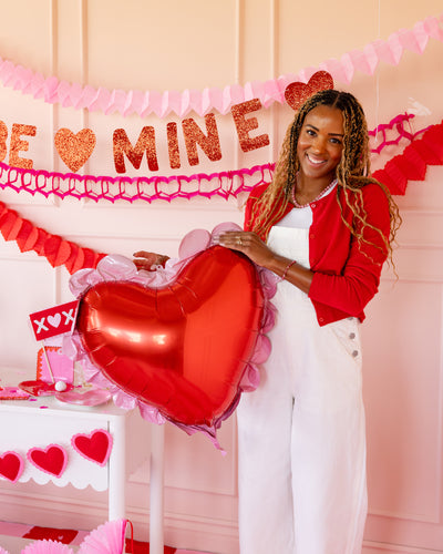 VAL1216 - Scalloped Heart Mylar Balloon