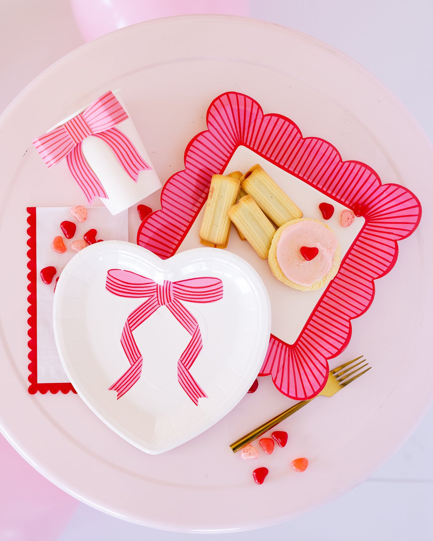 VBW1140 - Tied Bow Heart Plate