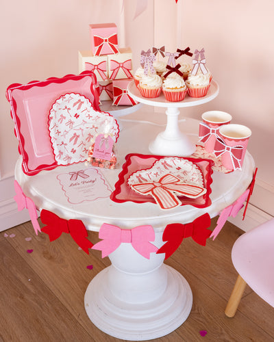 VBW1239 - Bow Shaped Dinner Napkin