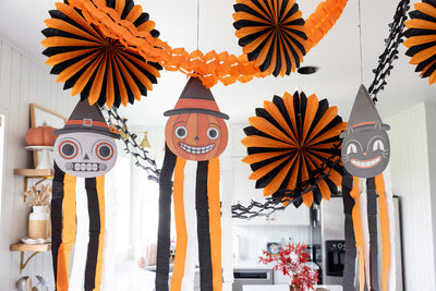 VHP1105 - Vintage Halloween Hanging Characters