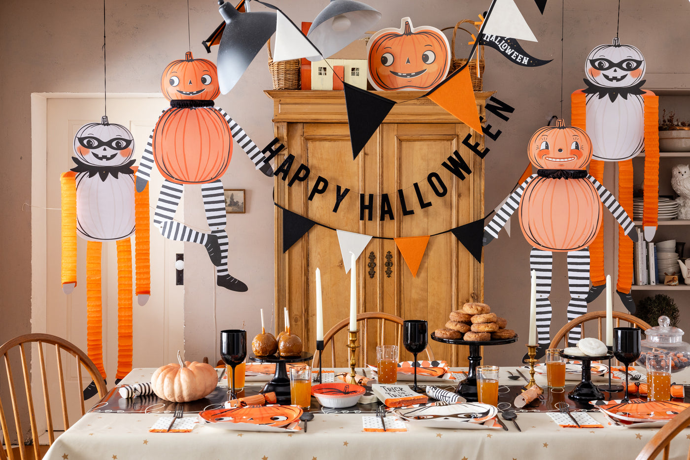 VHP1202 - Happy Halloween Felt Banner