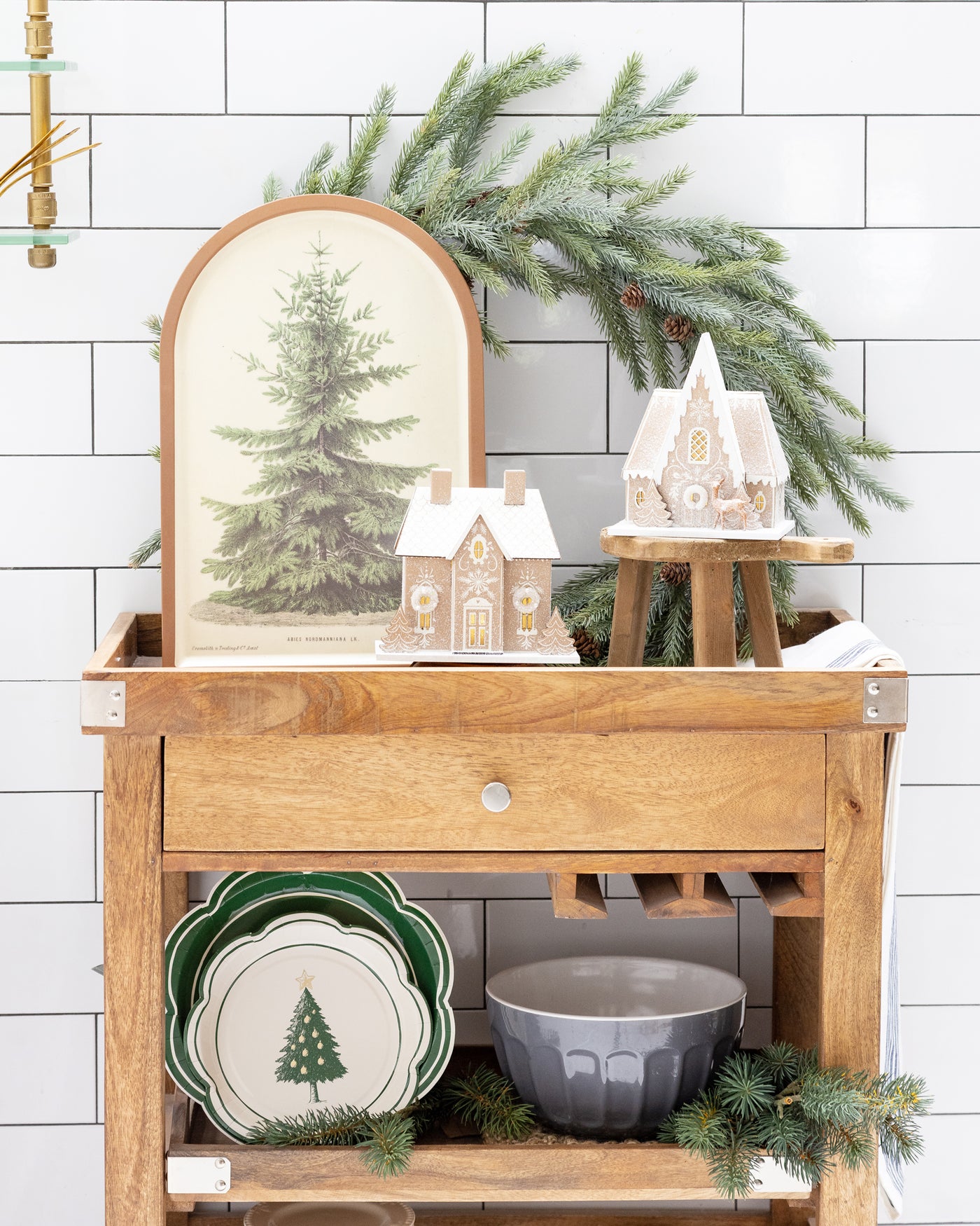VIL1255 - Gingerbread House