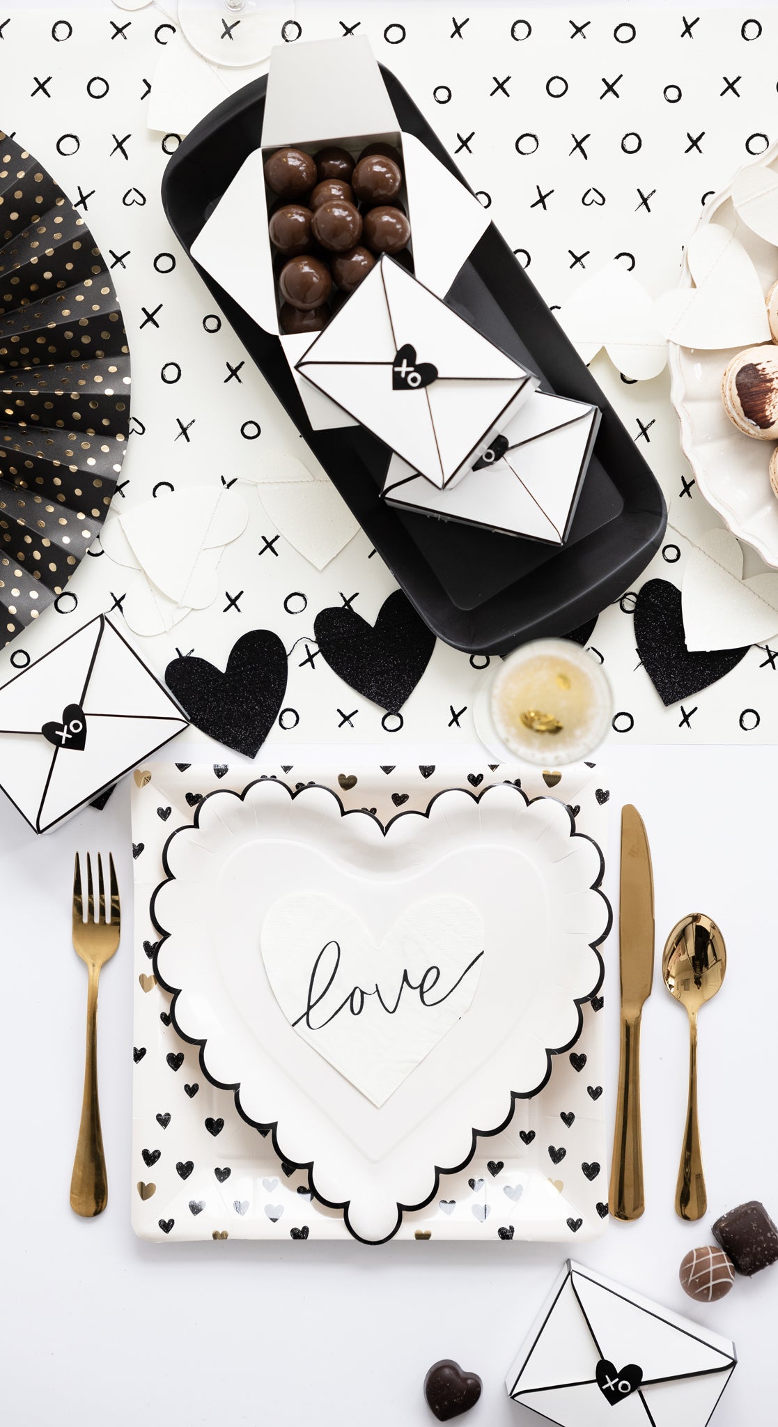 XOX1038 -  Love Heart Shaped Paper Napkin