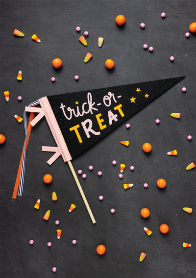 PLHB155 - Trick or Treat Felt Pennant Banner